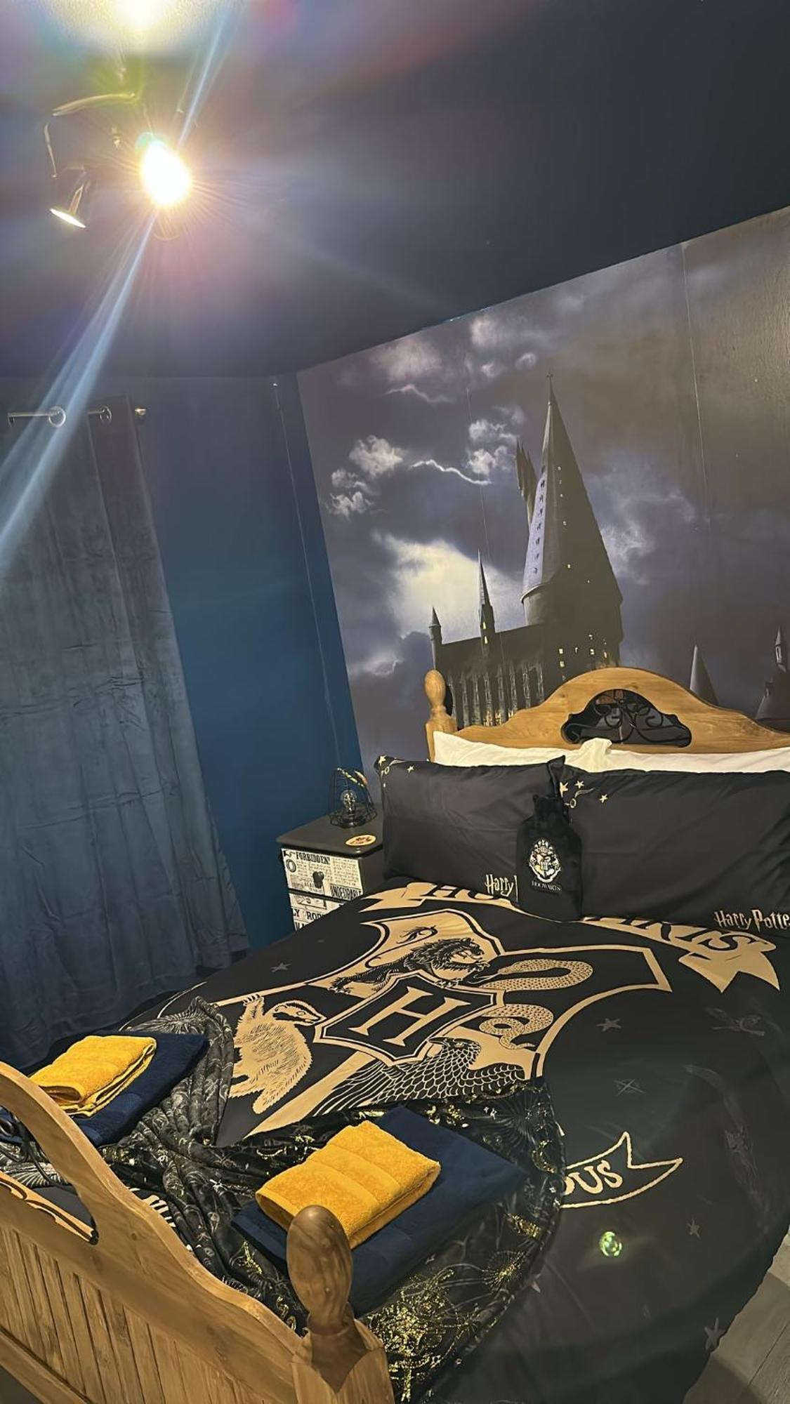 Abbots Langley Hogwarts Apartment מראה חיצוני תמונה